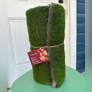 World market cost plus - Faux Moss table runner